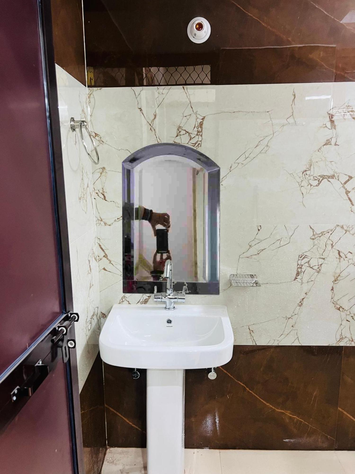 Sg Home Stay Ayodhya Εξωτερικό φωτογραφία